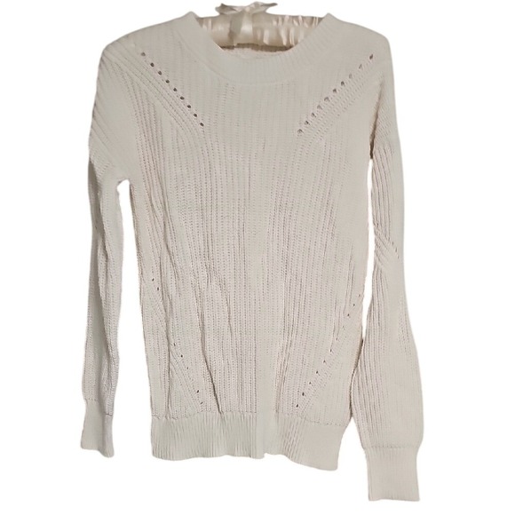 Sweater Knit White Time And Tru Crew Neck With Knit Detailing Size XS EUC - Picture 1 of 5